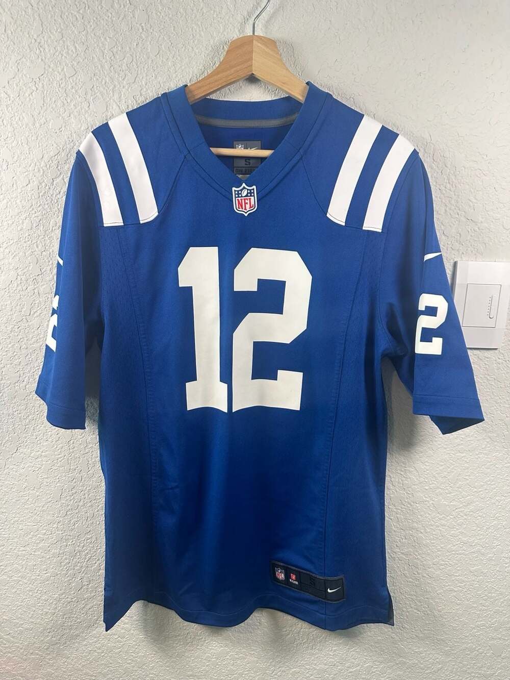 Nike Indianapolis Colts Andrew Luck Size S Jersey NFL